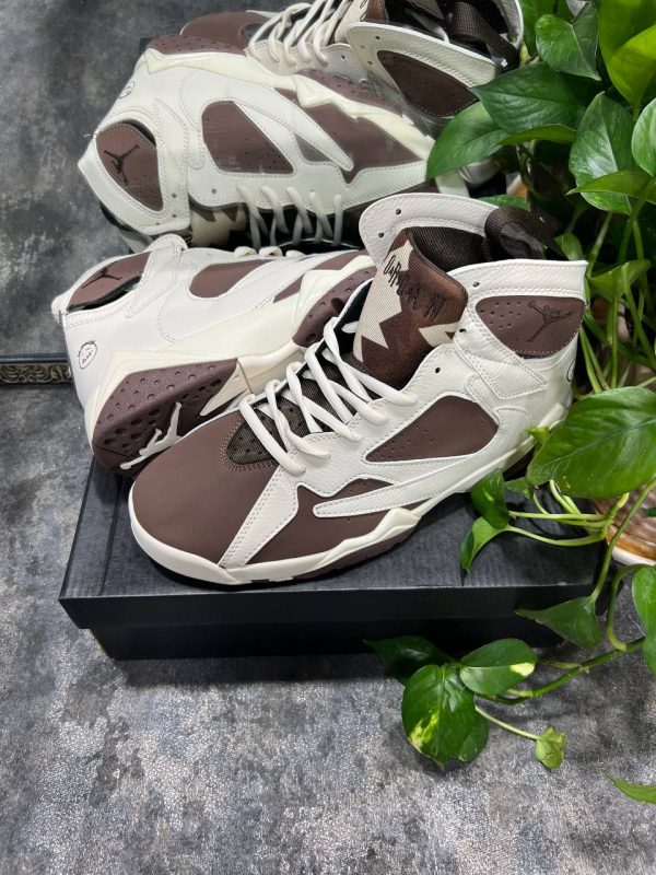 نایک ایر جردن ۷ تراویس اسکات سفید قهوه‌ای Nike air jordan 7 Travis Scott - Image 3