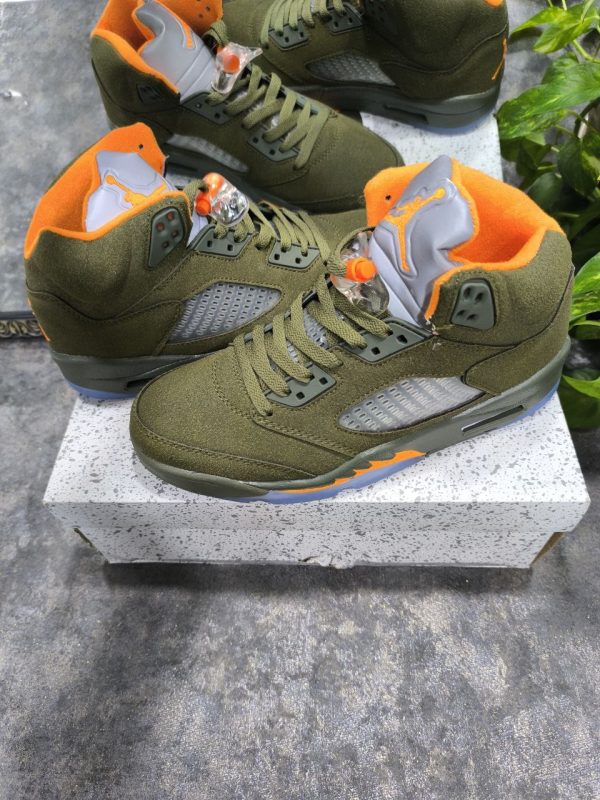 نایک ایر جردن ۵ زیتونی Nike air jordan 5 Olive - Image 3