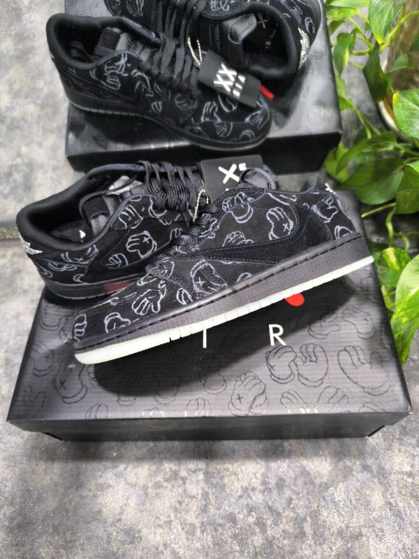 نایک جردن ۱ بدون ساق تراویس اسکات کواز مشکی Nike air jordan 1 low Travis Scott kaws black - Image 3