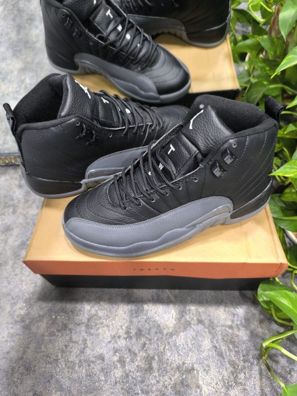 نایک ایر جردن ۱۲ طوسی مشکی Nike air jordan 12 black gray - Image 3