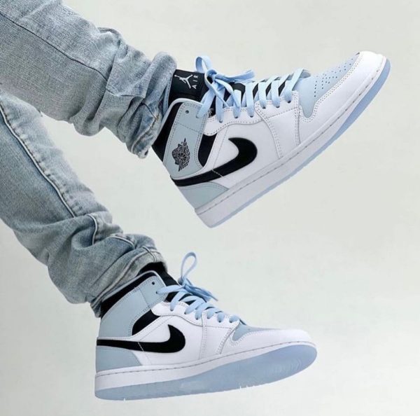 نایک ایر جردن ۱ ساقدار آبی یخی Nike air jordan 1 high Ice blue