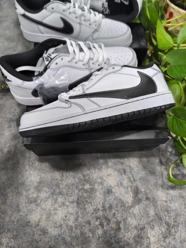 نایک ایر جردن ۱ بدون ساق تراویس اسکات پاندا سفید Nike air jordan 1 low Travis Scott Panda - Image 2