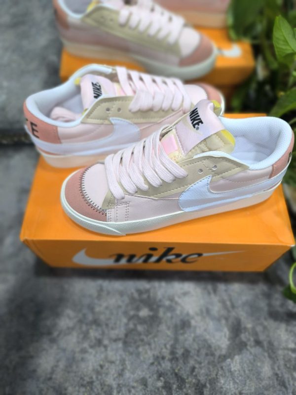 نایک بلیزر بدون ساق جامبو صورتی Nike blazer low Jumbo pink - Image 3