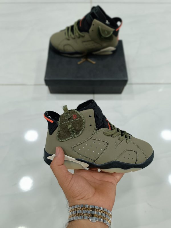 کتونی بچه گانه نایک ایر جردن ۶ تراویس اسکات سبز Nike air jordan 6 - Image 2