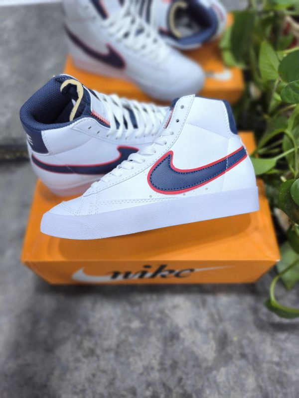 نایک بلیزر ساقدار 77 سفید سورمه ای Nike blazer mid 77 white navy - Image 3