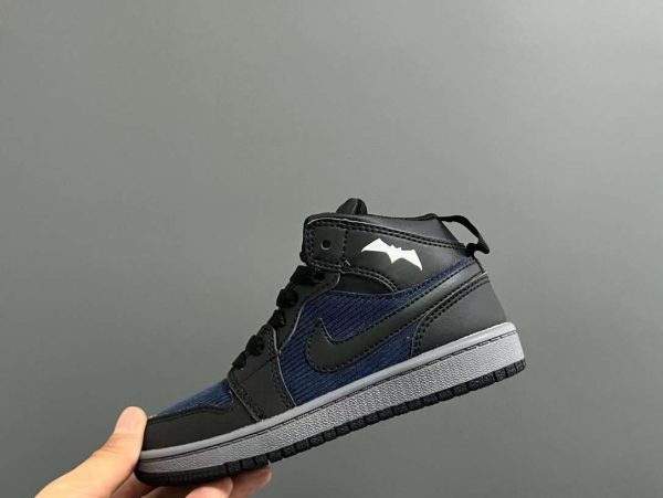 کتونی بچه گانه نایک ایر جردن ۱ ساقدار بتمن nike air jordan 1 high Batman