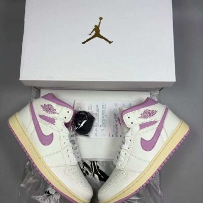 نایک ایر جردن ۱ ساقدار سالی صورتی سفید Nike air jordan 1 high Sali Pink