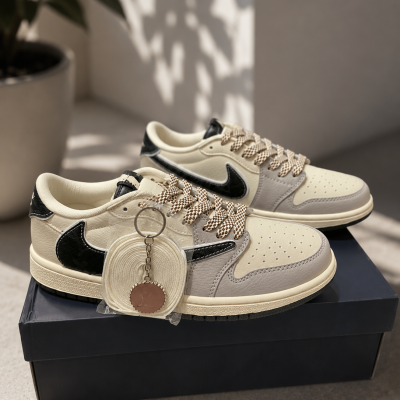 نایک ایر جردن ۱ بدون ساق تراویس اسکات لویی ویتون طوسی سفید آبی Nike air jordan 1 low Travis Scott LV White Gray Blue